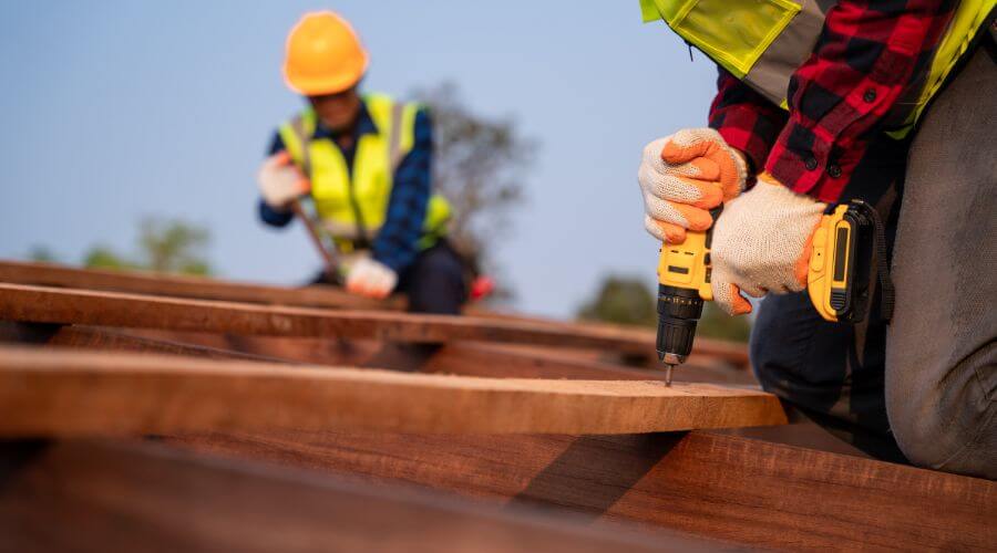 Professional residential roofers in Jetmore, KS